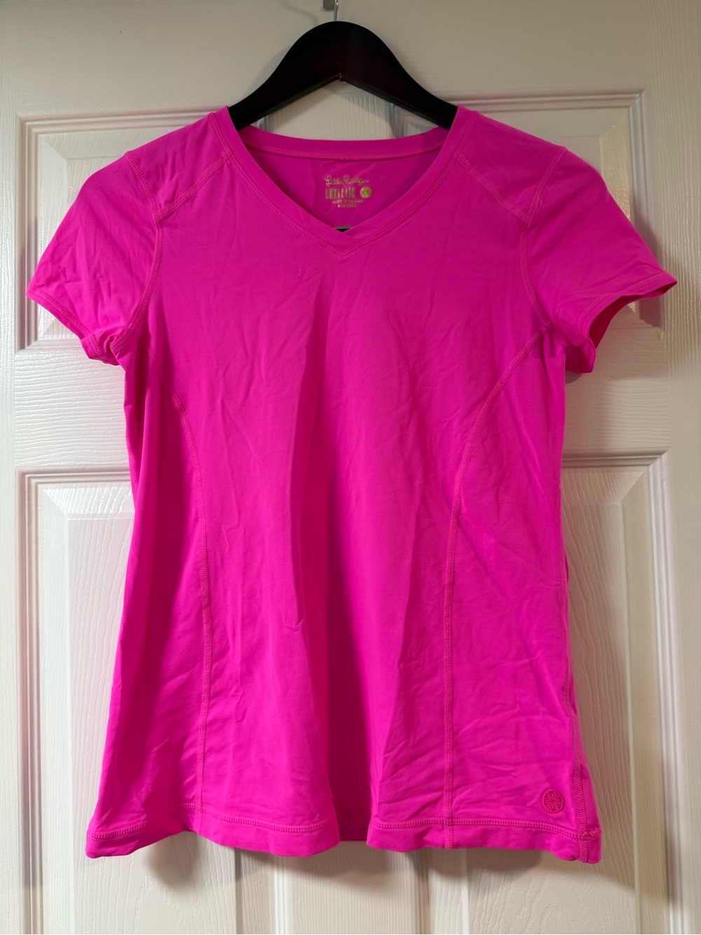 Lilly Pulitzer Short Sleeve V-Neck Tee in Hot Pink